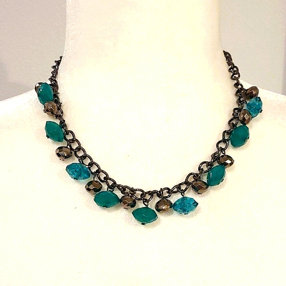 Glass Beaded Emerald Green gun metal Style Elegant Casual Necklace
